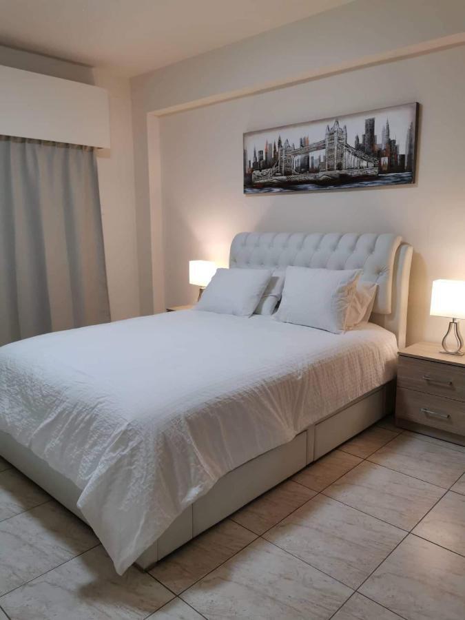 Tony'S Boutique Apartment ลาร์นาคา ภายนอก รูปภาพ