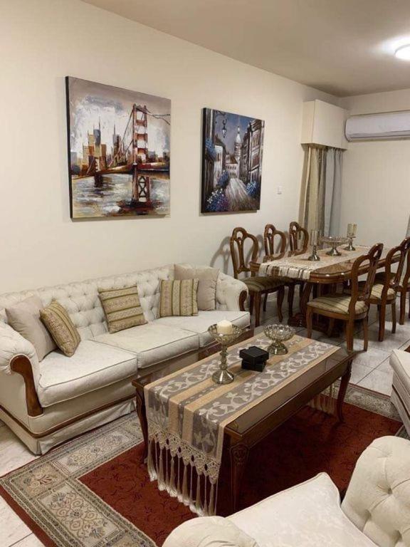 Tony'S Boutique Apartment ลาร์นาคา ภายนอก รูปภาพ