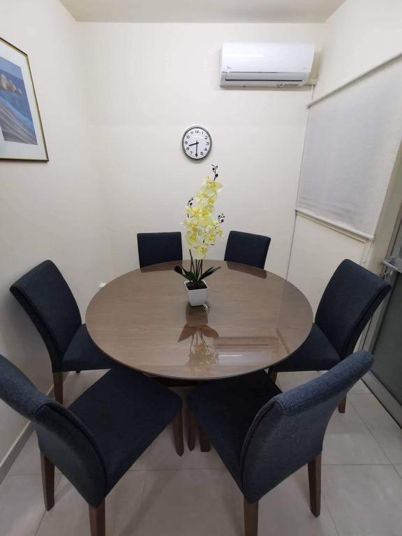 Tony'S Boutique Apartment ลาร์นาคา ภายนอก รูปภาพ